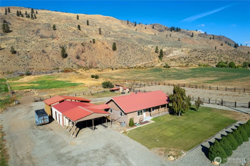 Property photo for 245 Twisp-carlton Road, Twisp photo 2