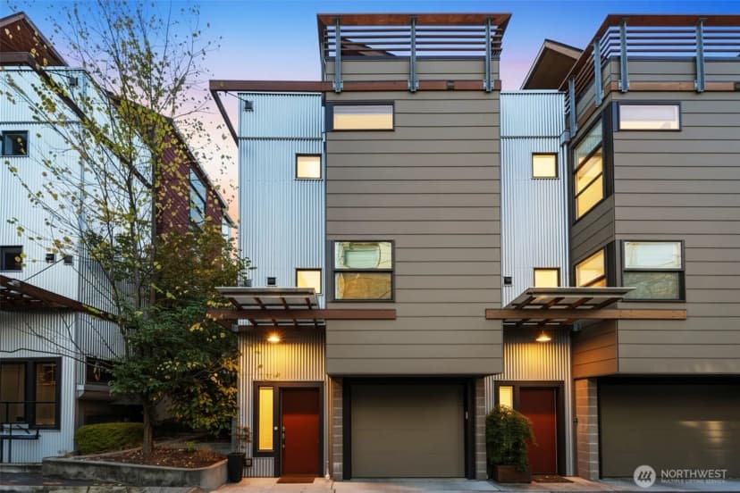 Property photo for 5926 California Avenue Sw #a, Seattle photo 2