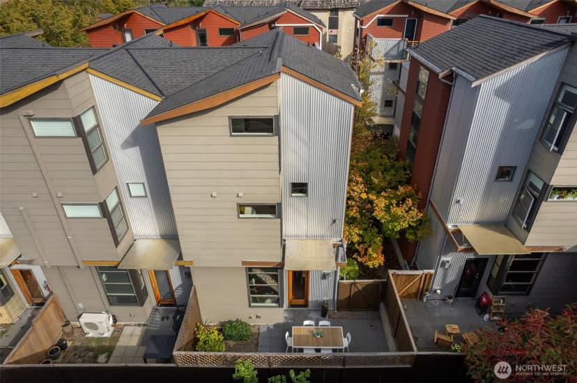 Property photo for 5926 California Avenue Sw #a, Seattle photo 34
