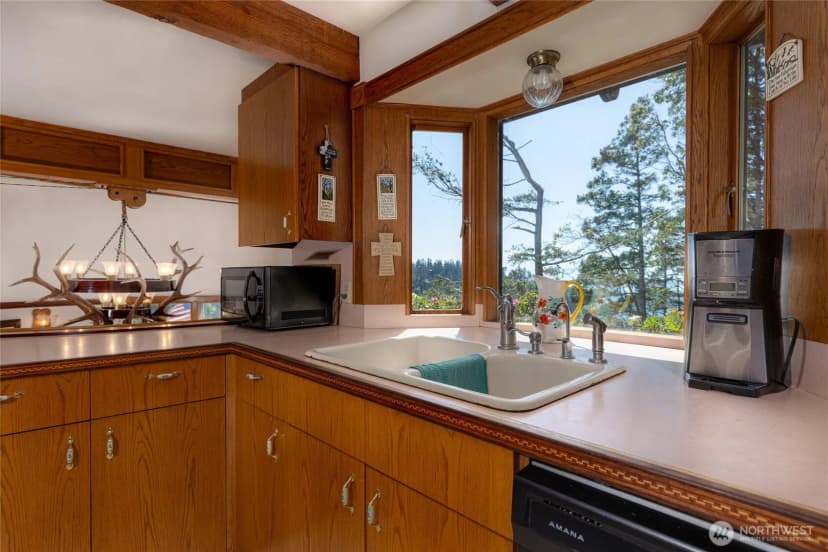 Property photo for 4385 Wildwood Lane, Anacortes photo 15