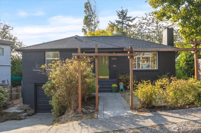 Property photo for 5245 45th Avenue S, Seattle photo 2