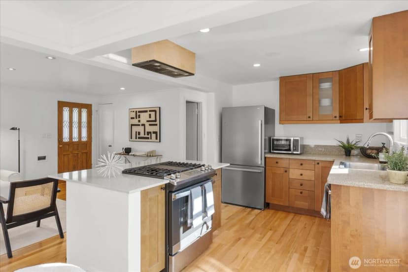 Property photo for 5245 45th Avenue S, Seattle photo 11