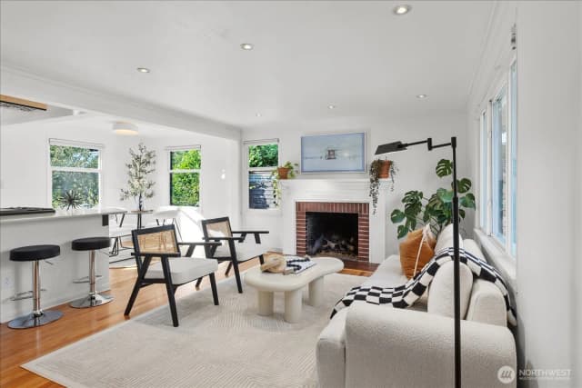 Property photo for 5245 45th Avenue S, Seattle photo 5