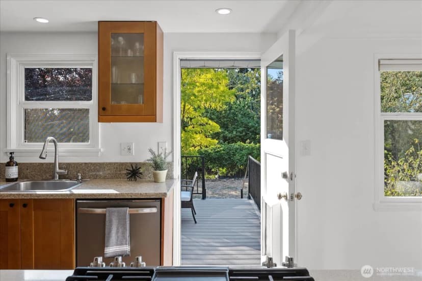 Property photo for 5245 45th Avenue S, Seattle photo 12
