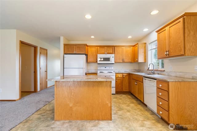 Property photo for 4868 Lighthouse Drive, Blaine photo 4