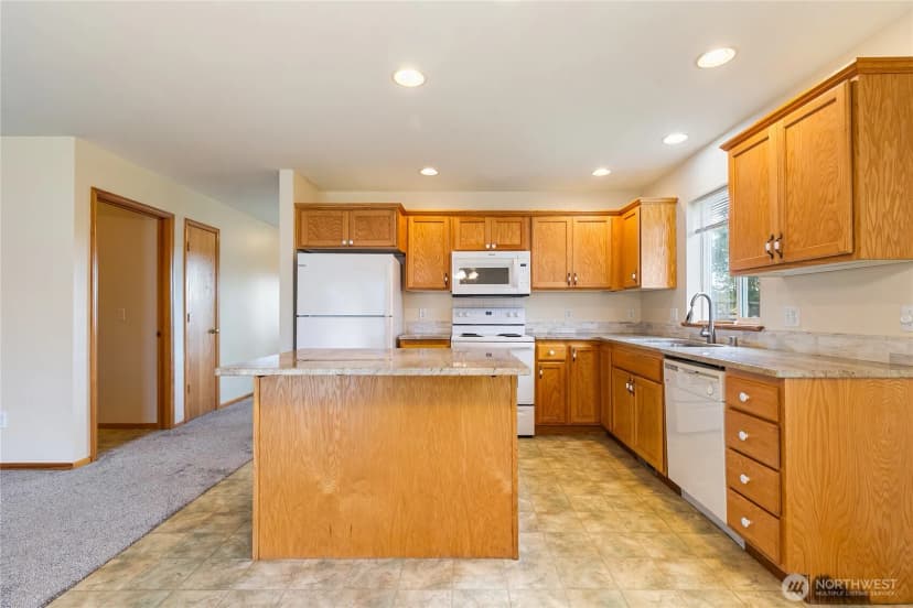 Property photo for 4868 Lighthouse Drive, Blaine photo 4