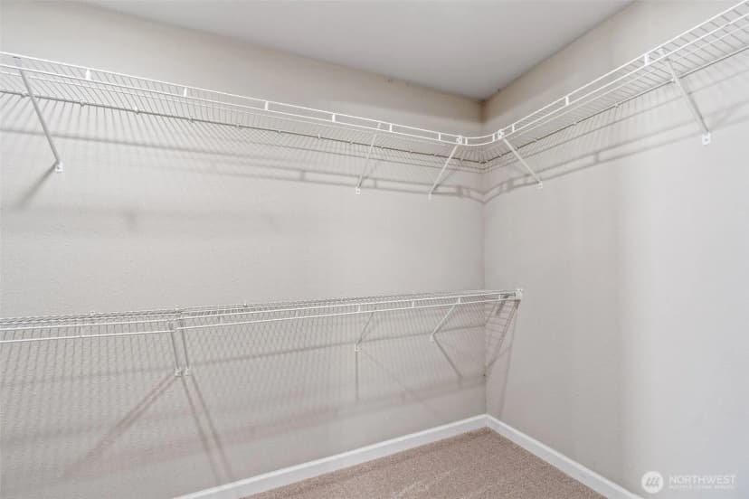 Property photo for 943 E Cherry Hill Street, Kent photo 22