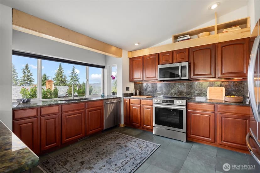 Property photo for 1108 Undine Street, Bellingham photo 10