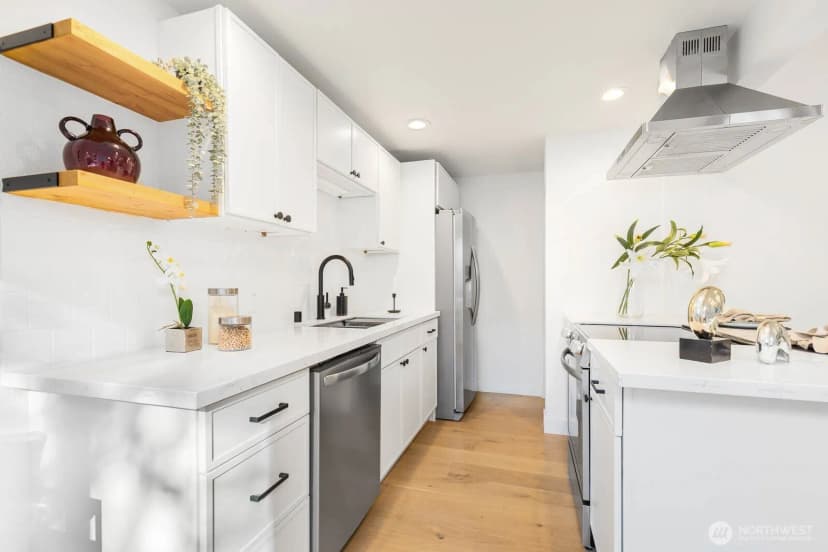 Property photo for 1722 Martin Luther King Jr Way, Seattle photo 11