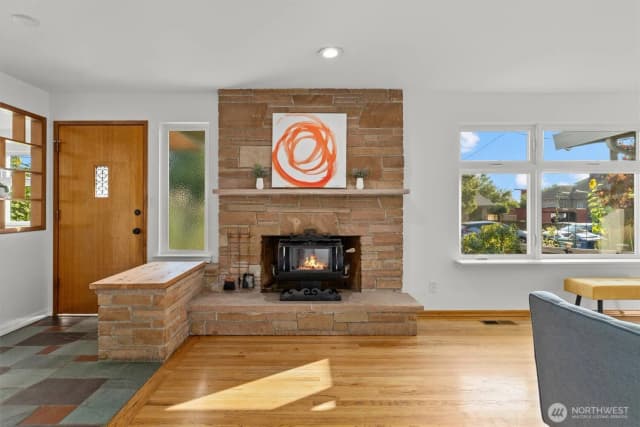 Property photo for 2332 S Juneau Street, Seattle photo 3