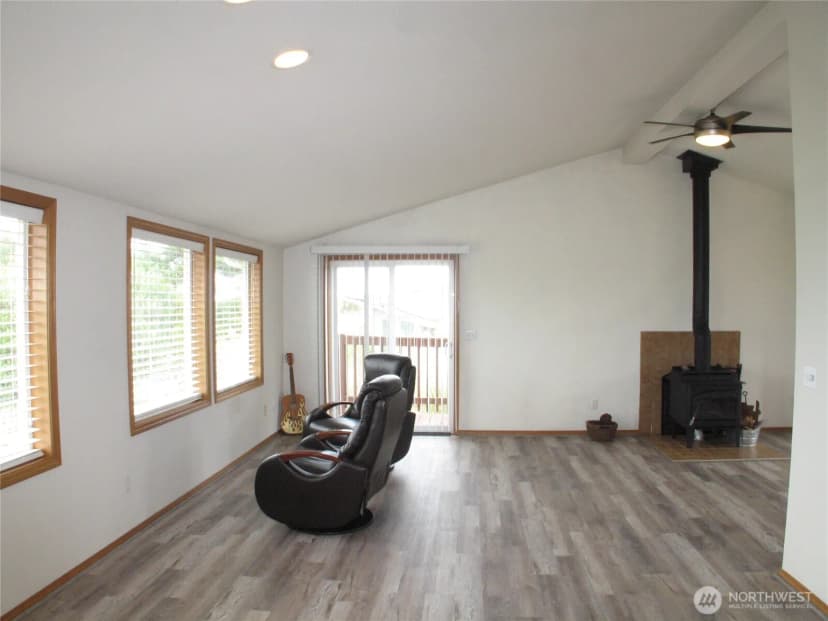 Property photo for 32301 G Street, Ocean Park photo 19