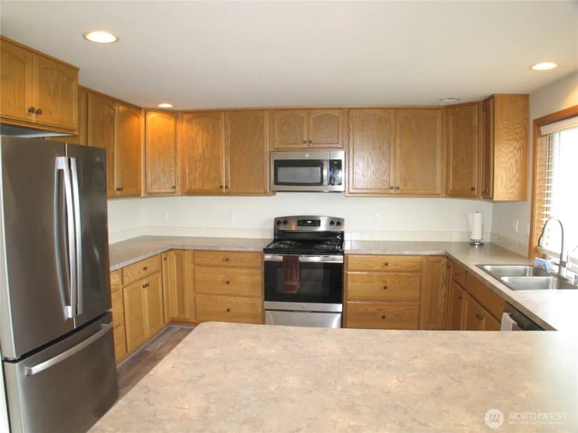 Property photo for 32301 G Street, Ocean Park photo 20