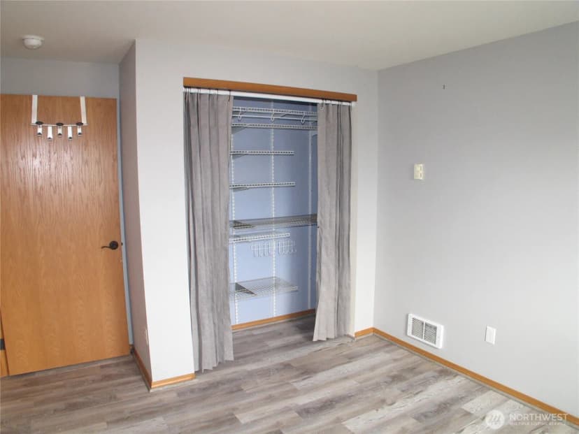 Property photo for 32301 G Street, Ocean Park photo 24