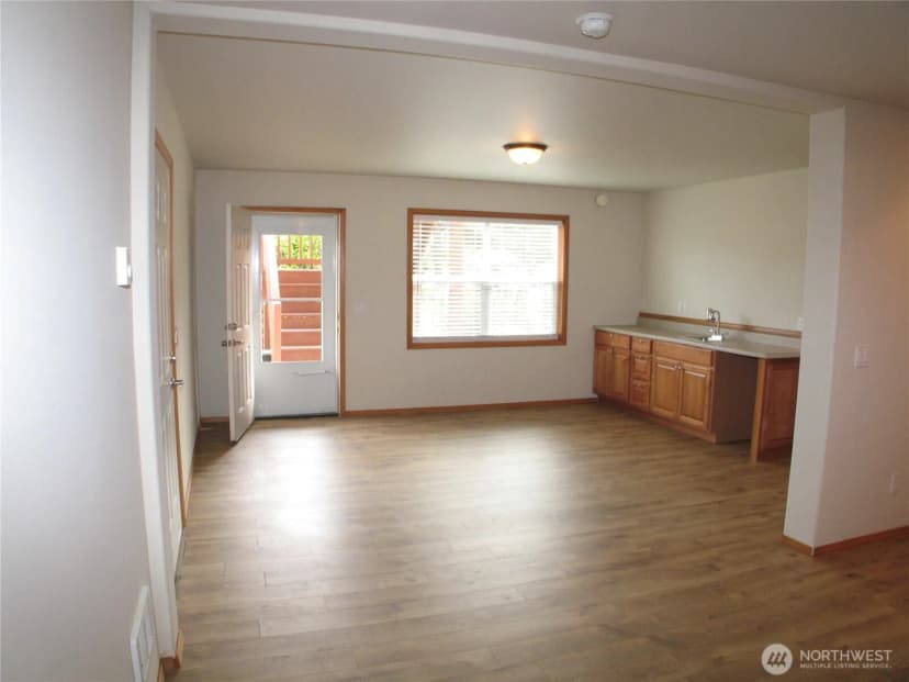 Property photo for 32301 G Street, Ocean Park photo 11
