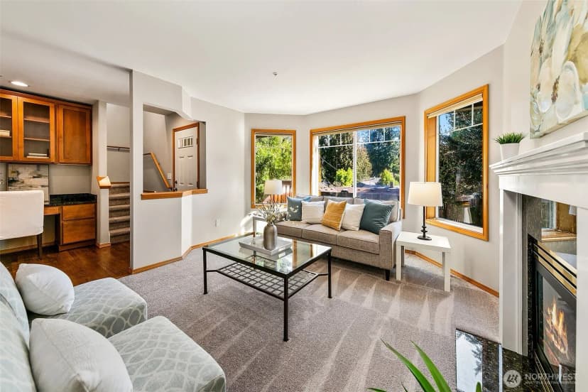 Property photo for 16537 Densmore Avenue N, Shoreline photo 6