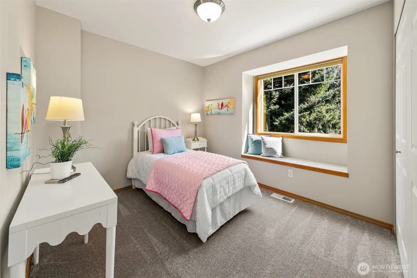 Property photo for 16537 Densmore Avenue N, Shoreline photo 20