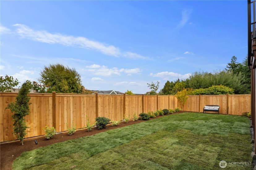 Property photo for 5006 Harold Place Ne, Seattle photo 37