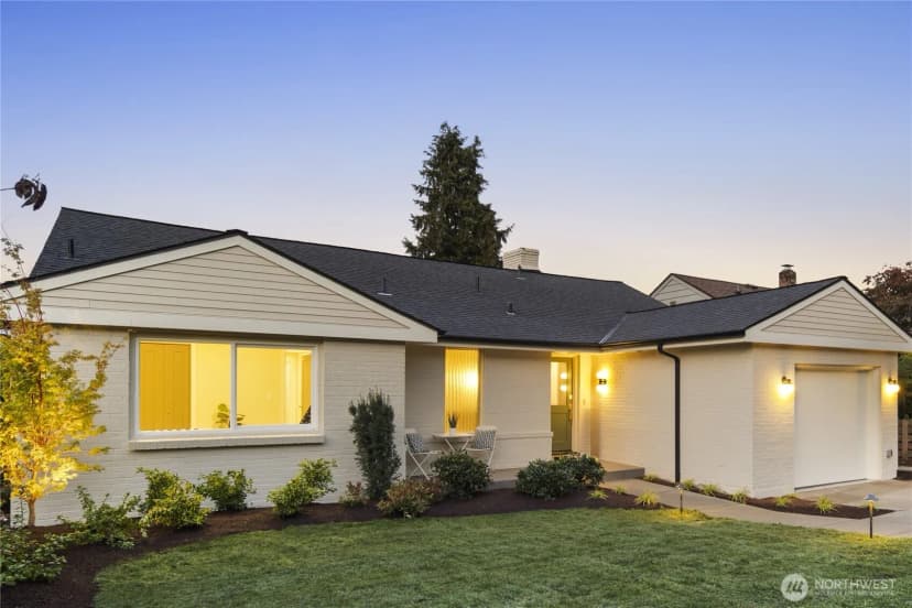 Property photo for 5006 Harold Place Ne, Seattle photo 40