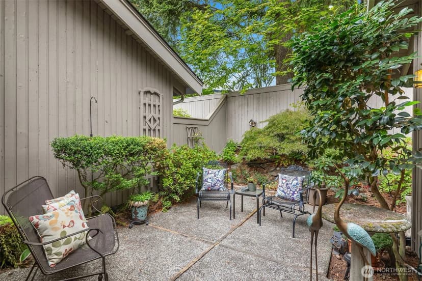 Property photo for 118 143rd Place Ne, Bellevue photo 16