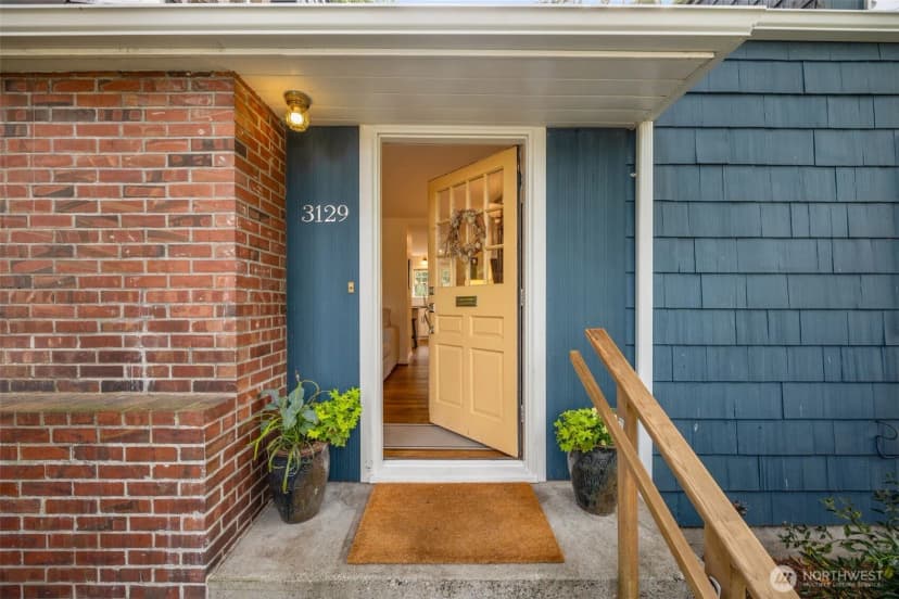 Property photo for 3129 Ne 84th Street, Seattle photo 3