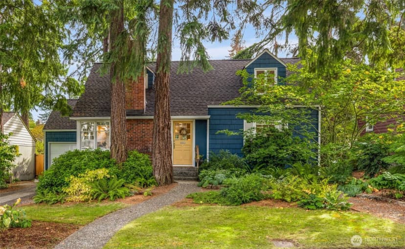 Property photo for 3129 Ne 84th Street, Seattle photo 2