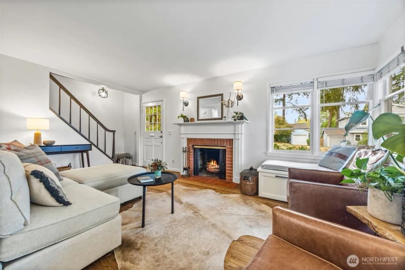 Property photo for 3129 Ne 84th Street, Seattle photo 5