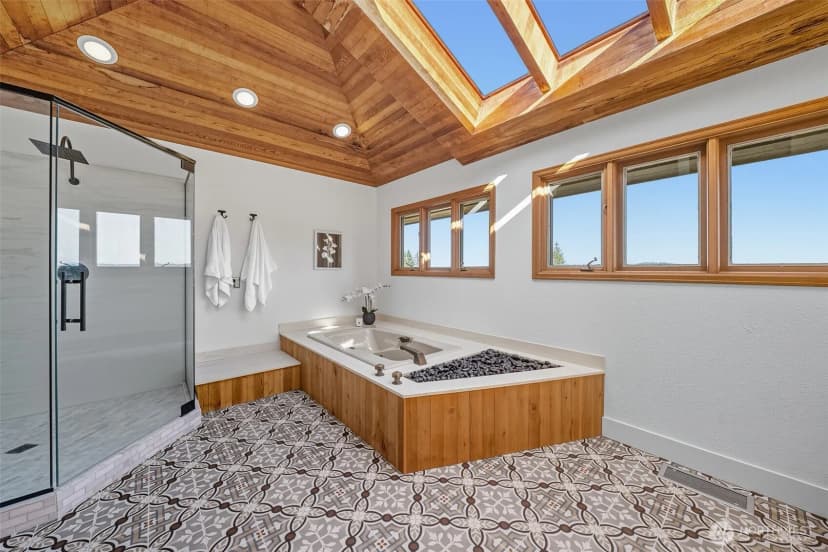 Property photo for 202 Brockway Road, Chehalis photo 18
