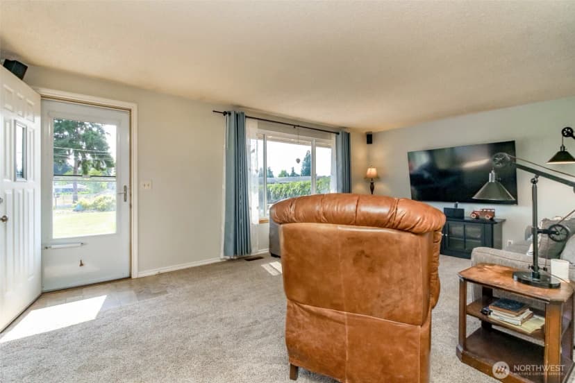 Property photo for 10510 66th Avenue E, Puyallup photo 4