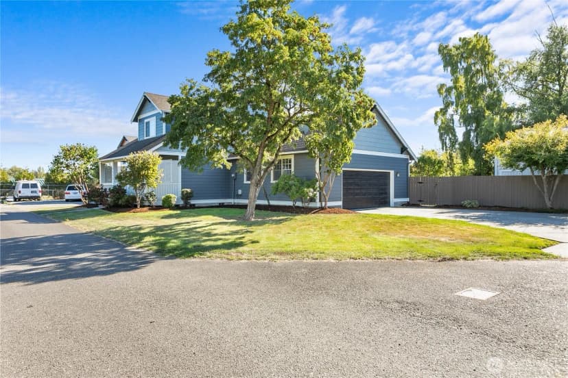 Property photo for 3222 Locust Avenue, Bellingham photo 31