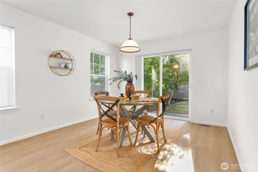 Property photo for 3222 Locust Avenue, Bellingham photo 12