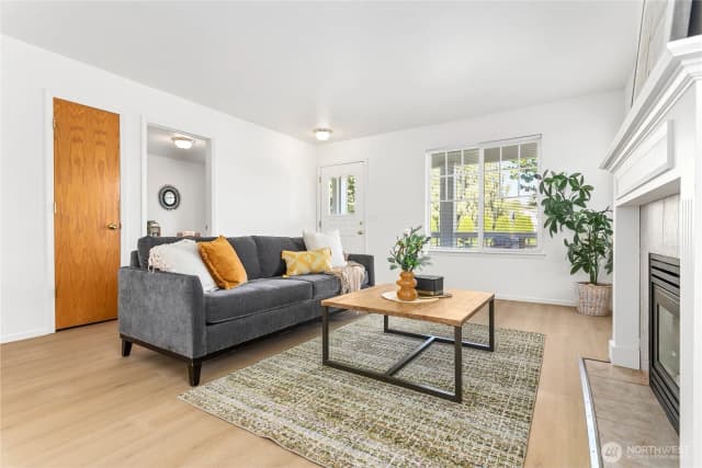Property photo for 3222 Locust Avenue, Bellingham photo 5