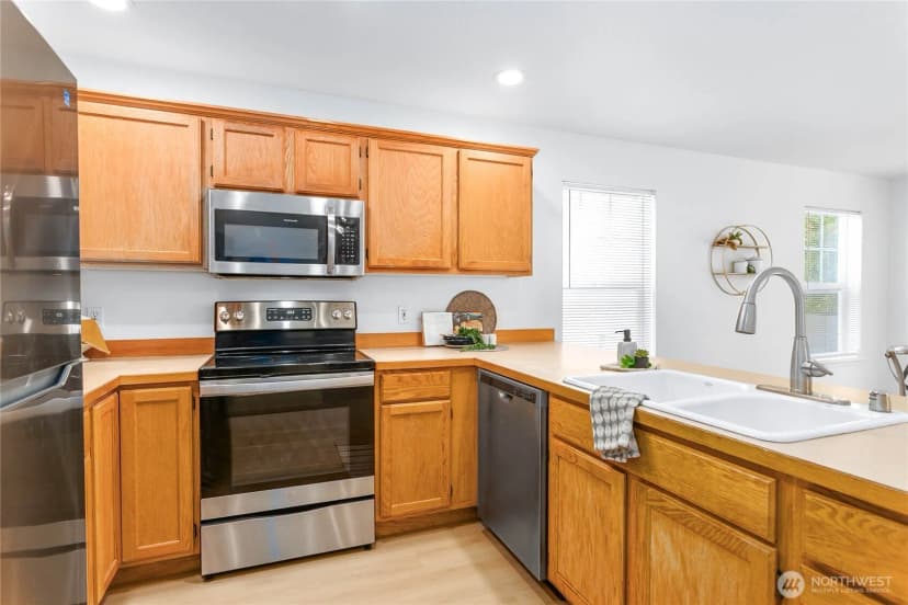 Property photo for 3222 Locust Avenue, Bellingham photo 8