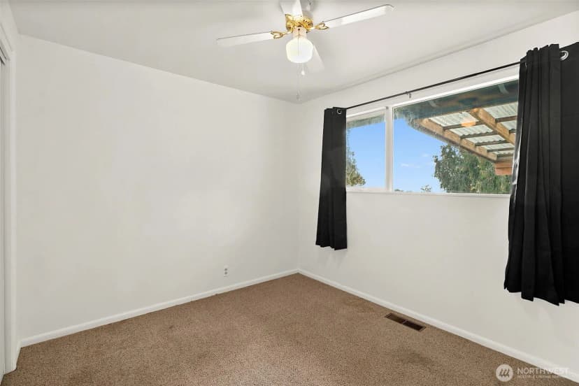 Property photo for 17732 46th Avenue S, Sea Tac photo 16