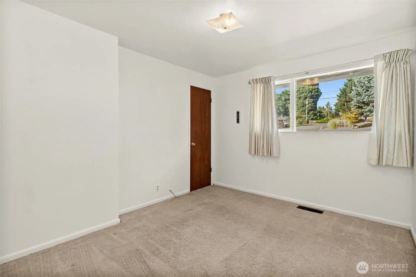 Property photo for 17732 46th Avenue S, Sea Tac photo 14