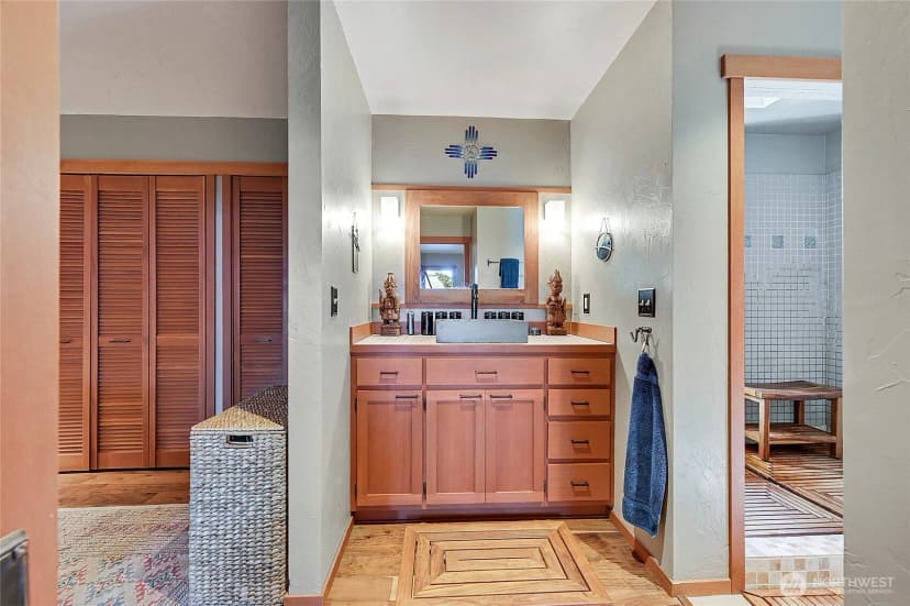 Property photo for 402 M Street, Port Townsend photo 15