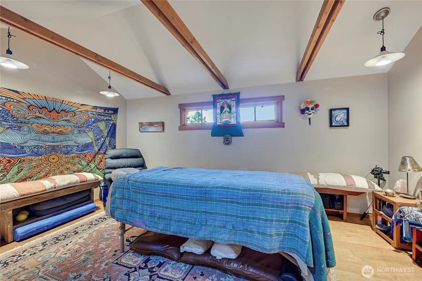 Property photo for 402 M Street, Port Townsend photo 32