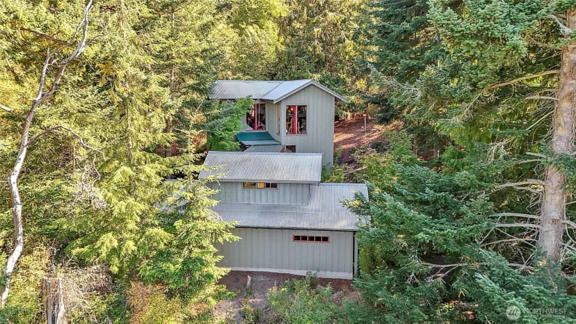 Property photo for 402 M Street, Port Townsend photo 3