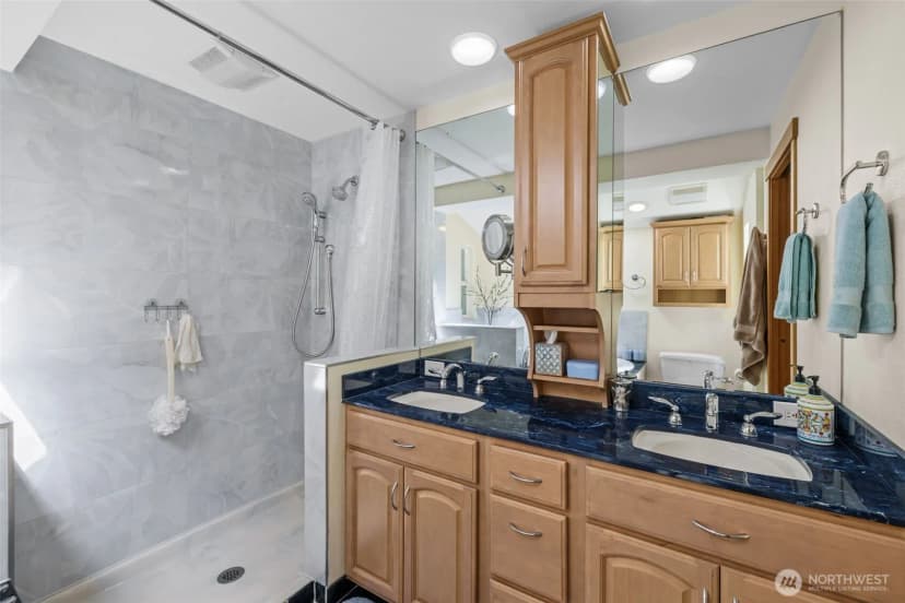 Property photo for 4609 144th Place Se, Bellevue photo 17