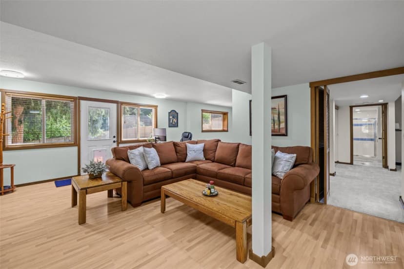 Property photo for 4609 144th Place Se, Bellevue photo 23