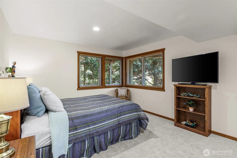 Property photo for 4609 144th Place Se, Bellevue photo 21