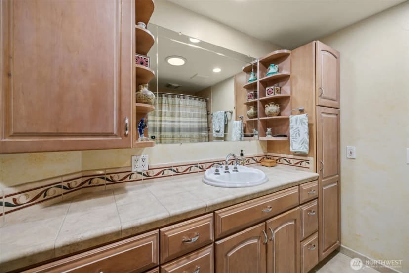 Property photo for 4609 144th Place Se, Bellevue photo 19