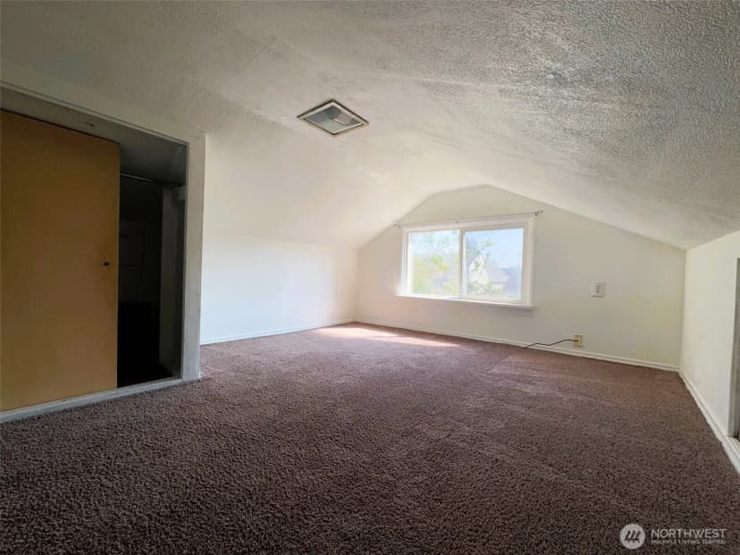 Property photo for 814 E 2nd Street, Port Angeles photo 14