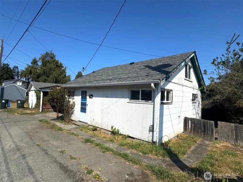 Property photo for 814 E 2nd Street, Port Angeles photo 15