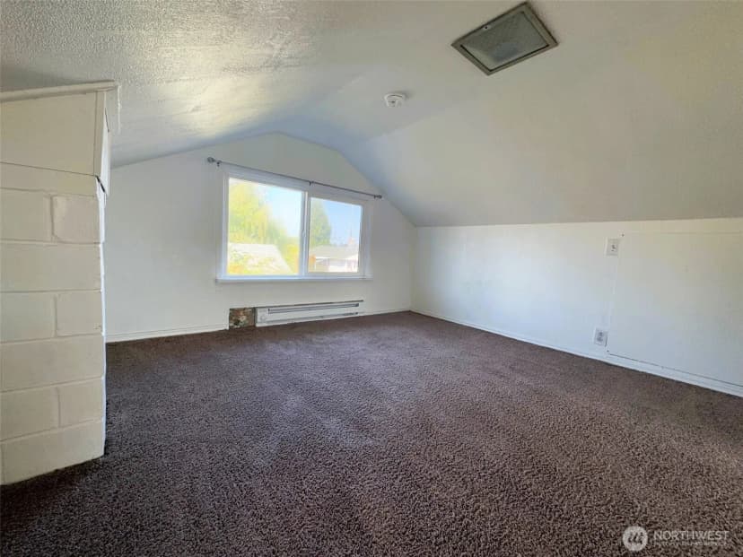 Property photo for 814 E 2nd Street, Port Angeles photo 13