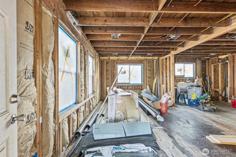 Property photo for 15007 Boat Street Sw, Lakewood photo 6