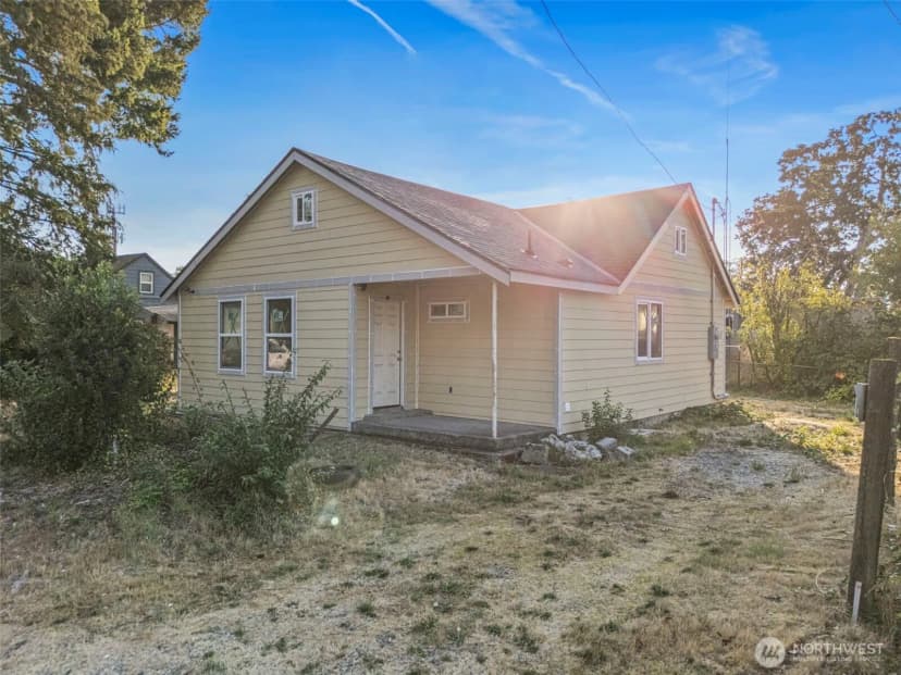 Property photo for 15007 Boat Street Sw, Lakewood photo 21