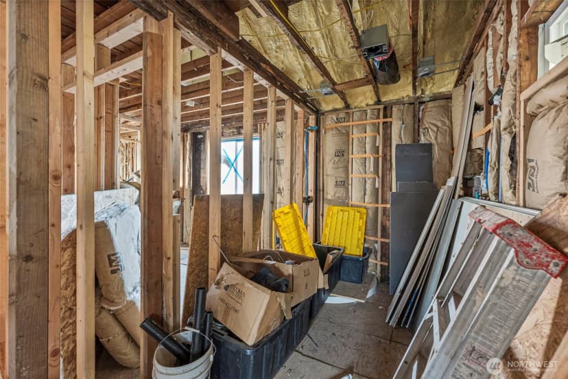 Property photo for 15007 Boat Street Sw, Lakewood photo 9