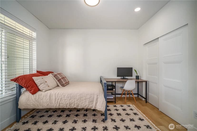 Property photo for 6601 56th Street Ct W, University Place photo 37
