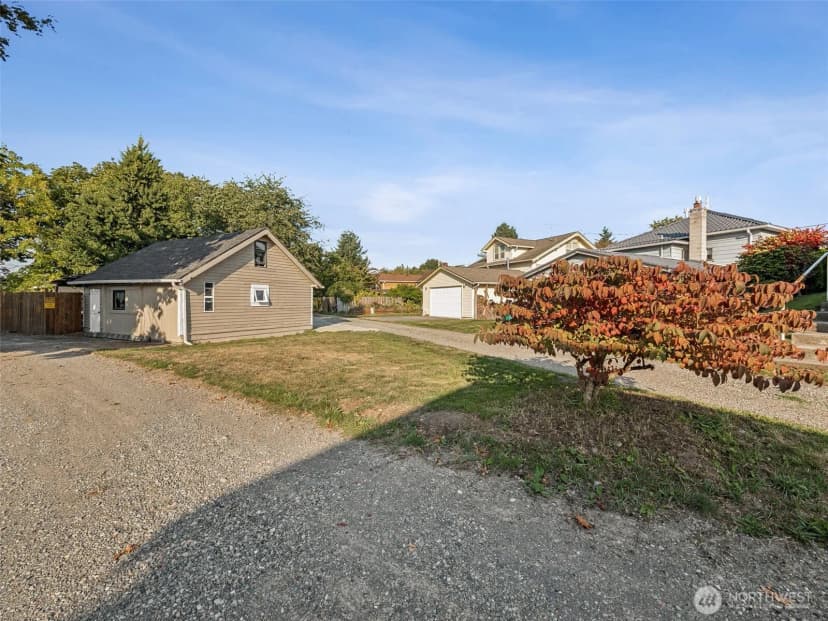 Property photo for 1921 Division Street, Enumclaw photo 17