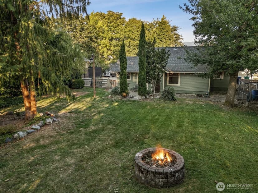 Property photo for 1921 Division Street, Enumclaw photo 16